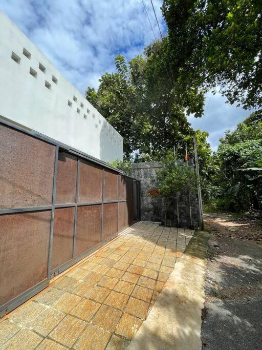 Aj Villa Negombo Exterior photo
